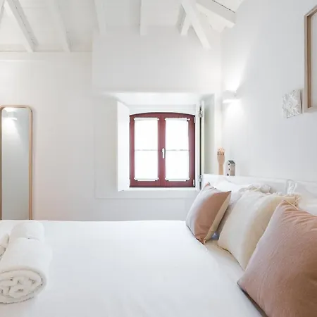 Guestready - Clerigos Tiles House בית הארחה פורטו