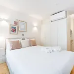 Guestready - Clerigos Tiles House 4* Порту
