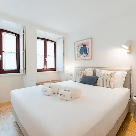 Guestready - Clerigos Tiles House Гостевой дом Порту